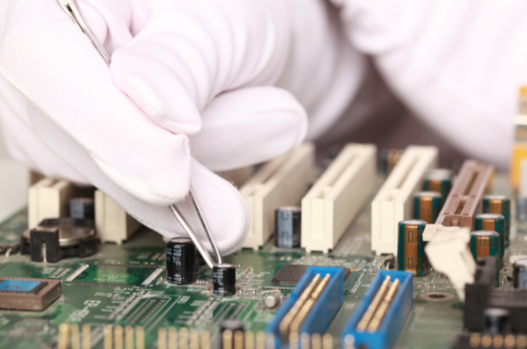 Quick-turn printed circuit board for rush prototype and NPI builds